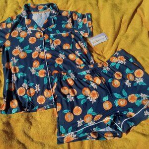 Joyspun pajama sets NWT medium 8-10 and large 12-14